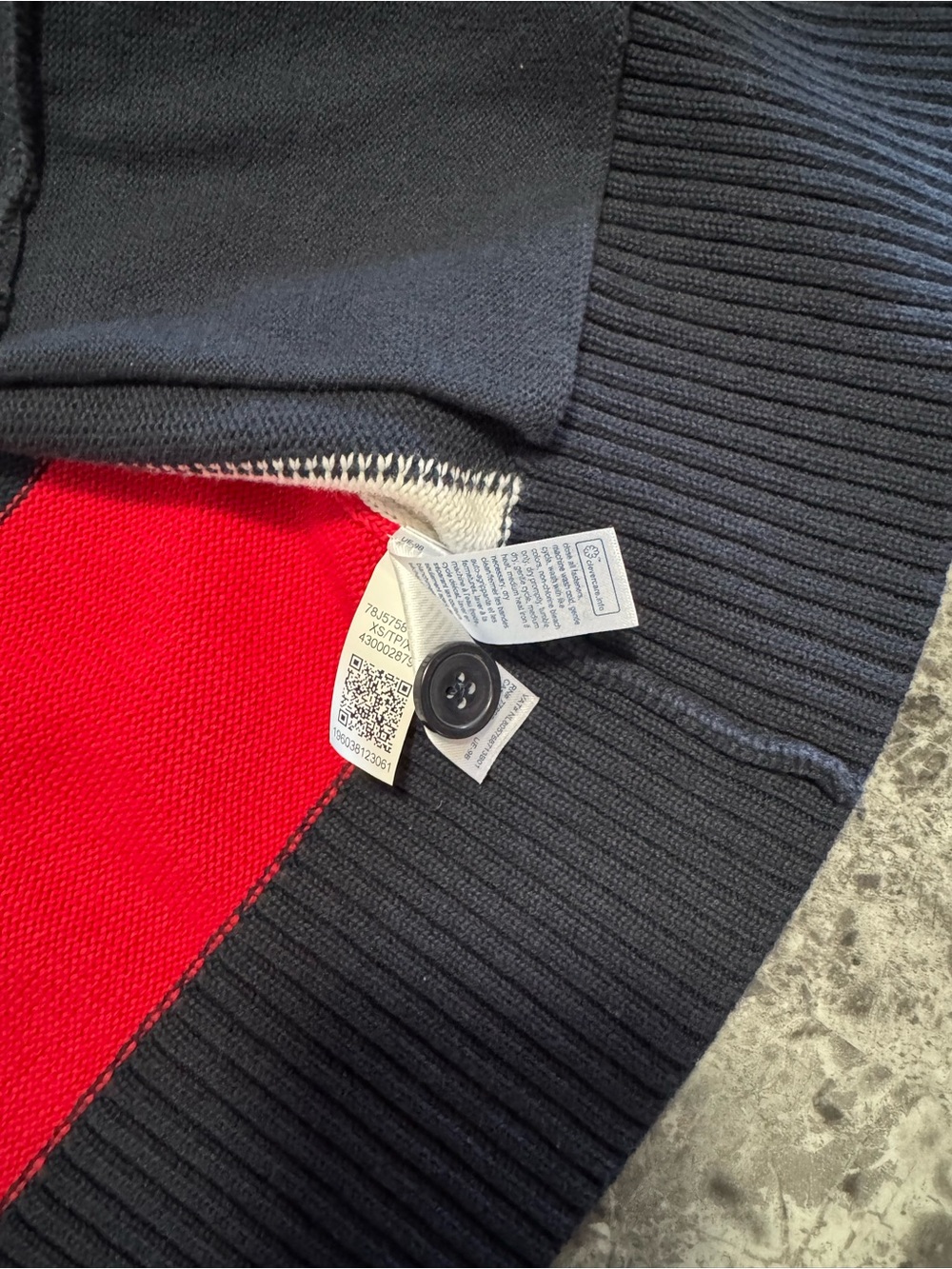 Tommy Hilfiger Men's Navy, Red & White Colorblock Cardigan - Picture 5 of 7